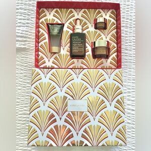 Estée Lauder The Lift + Glow Routine Gift Box